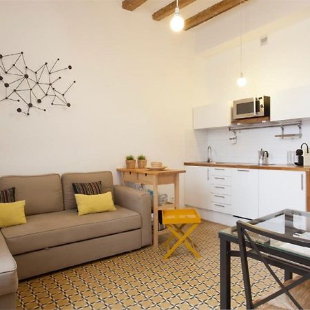 Borrell - Near Ramblas บาร์เซโลนา ภายนอก รูปภาพ