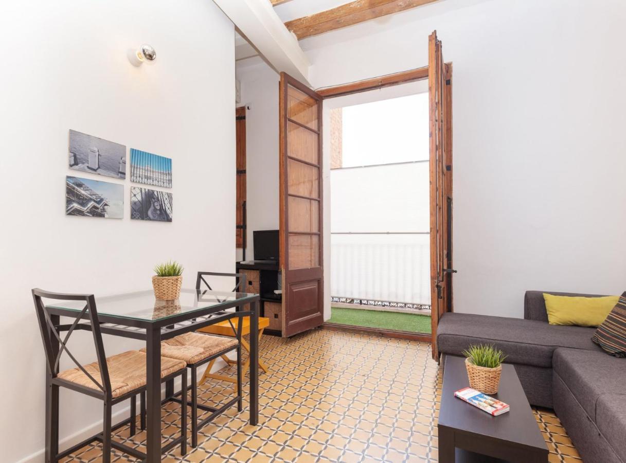 Borrell - Near Ramblas บาร์เซโลนา ภายนอก รูปภาพ